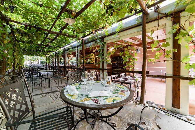 Pompeii Vineyard Escape: Private Wine Tasting & Lunch - Should You Book It?