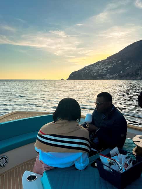Positano: Shared Sunset Cruise - Prosecco, music, and a shared boat