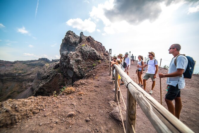 Priority Access Pompeii & Mt. Vesuvius Full day from Sorrento - FAQ