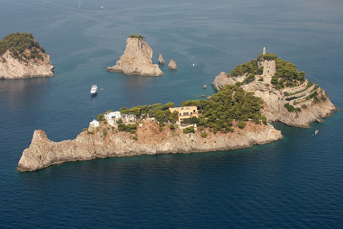Private Amalfi Coast Boat Trip from Positano, Praiano or Amalfi - Choose your boat with care