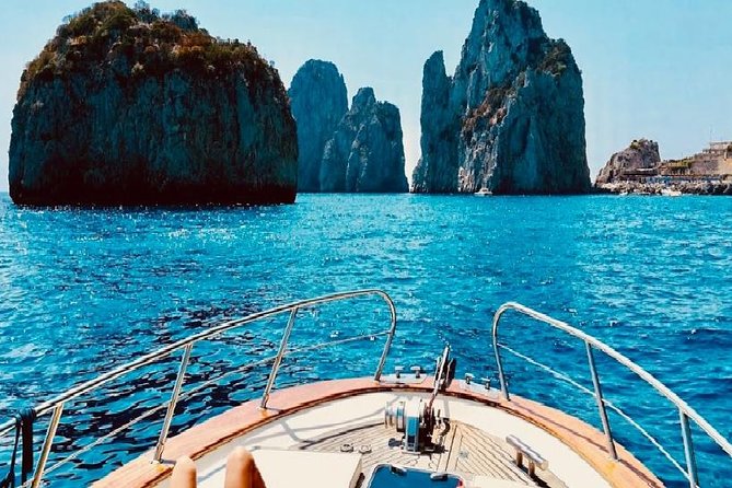 Private Island of Capri by Boat - The captain makes a real difference