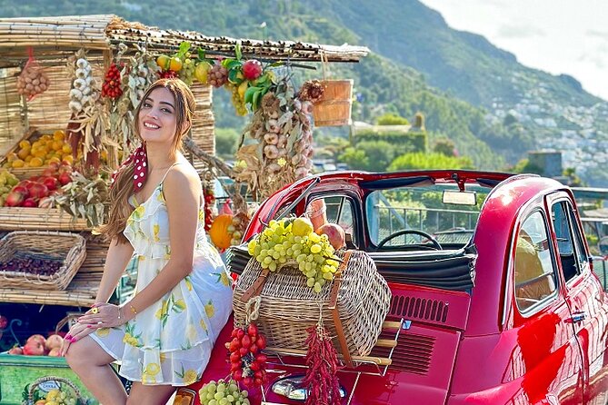 Private Photo Tour on the Amalfi Coast with Fiat 500 - A photo session with a Fiat 500 in the frame