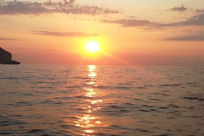 Private Sunset Cruise with Prosecco Onboard - Meeting point, timing, and booking ahead