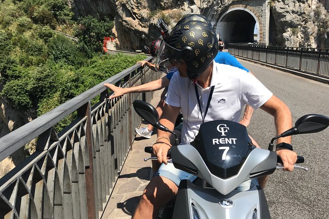 Scooter rental on the Amalfi Coast - Helmet, GoPro, and the practical details