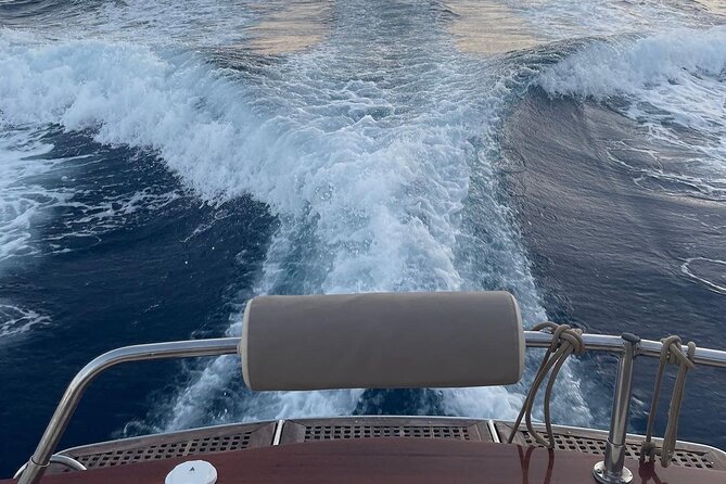 Shared Sunset Cruise from Positano with Drinks & Snacks 1.5-Hour - The 90-minute route, from the meeting point to the coast