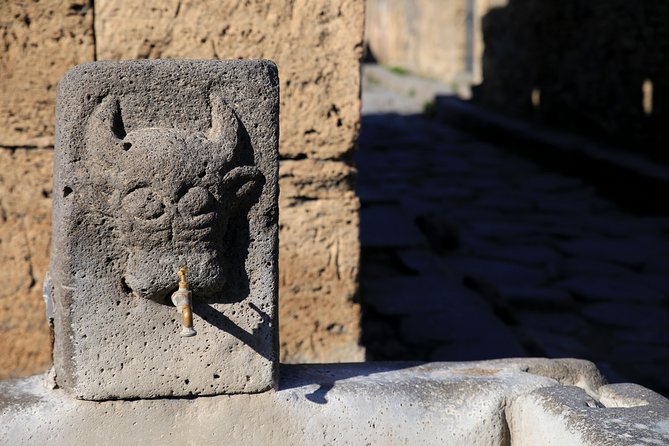 Skip-the-Line Half-Day Private Tour Ancient Pompeii Highlights with Native Guide - The theaters: a strong opening to the visit