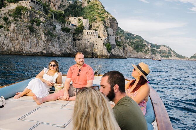 Small Group Amalfi Coast Boat Day Tour from Positano - Deciding whether to pay for the Emerald Grotto