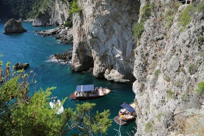 Small Group Boat Tour Capri & Blue Grotto with Swimming Stops - FAQ