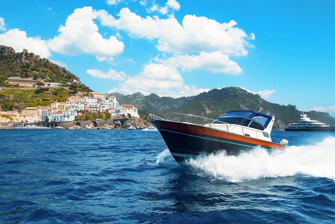 Small Group Boat Tour: Day Cruise from Sorrento to Capri - Who will get the most from this trip