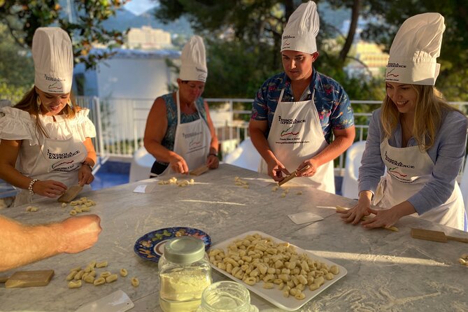 Sorrento: Cook Like a Local with a Stunning Sea View - Should you book it?
