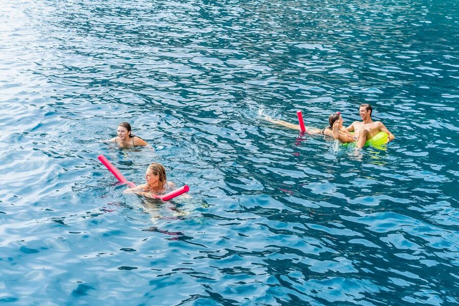 Sorrento: Exclusive Capri Boat Tour and Optional Blue Grotto - Four hours on Capri: plan your time before landing