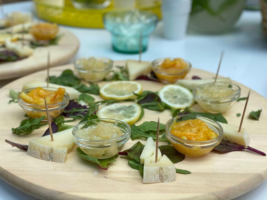 Sorrento: Lemon Garden Tour with Marmalade Tasting - What the guide explains as you walk