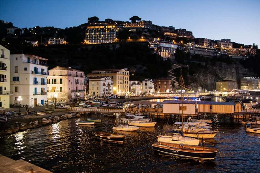 Sorrento: Night time Walking Tour & Limoncello Tasting - A good first evening in Sorrento