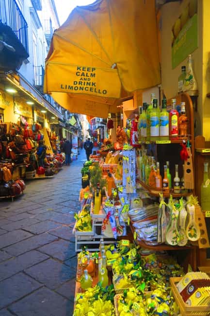 Sorrento: Night time Walking Tour & Limoncello Tasting - Meet outside San Francesco