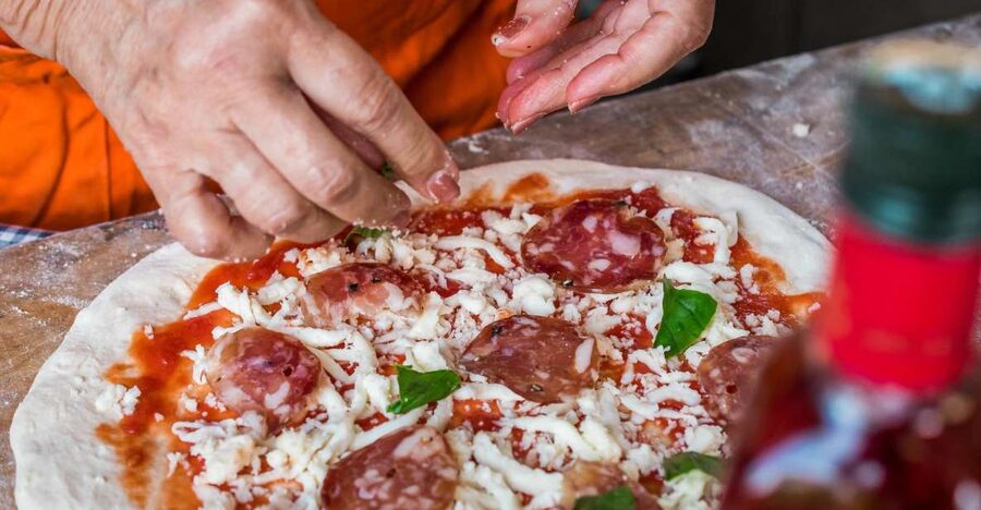 Sorrento: Pizza Making Class - Learn the dough, with one useful distinction