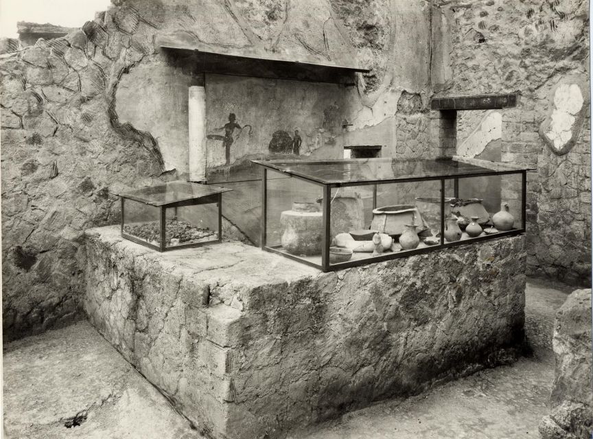 Sorrento: Skip-the-Line Pompeii Express Tour by Train - The train saves planning, not necessarily time or comfort