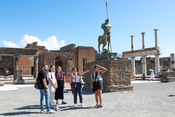 Stories of Pompeii: Small Group tour with archeology expert guide - What two hours can and cannot cover