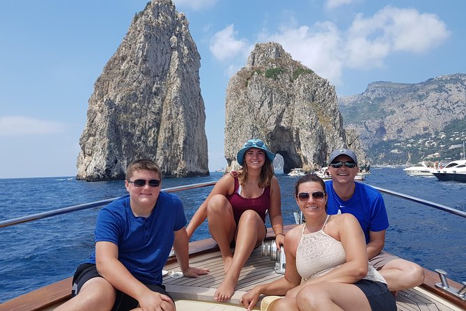 Very Small Group Capri Boat Excursion with Transfer from Positano - Should you book it?